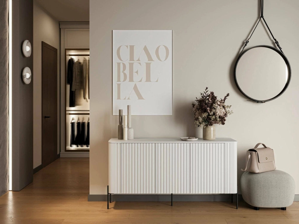Credenza Susegana, Madia da salotto con tre ante battenti, Rialzata da terra, 150x40 h80 cm, Bianco