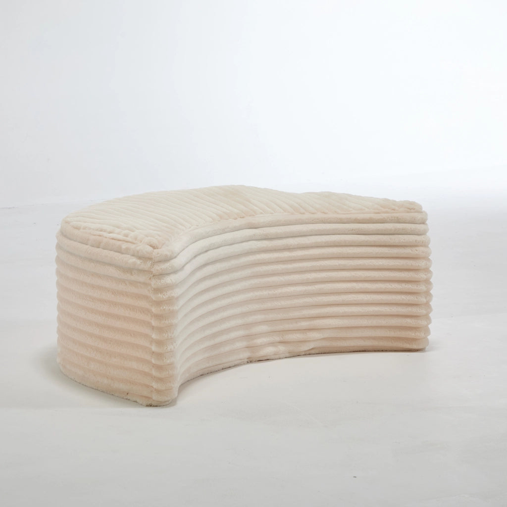 Poltrona da lettura con poggiapiedi e 5 cuscini in ciniglia beige