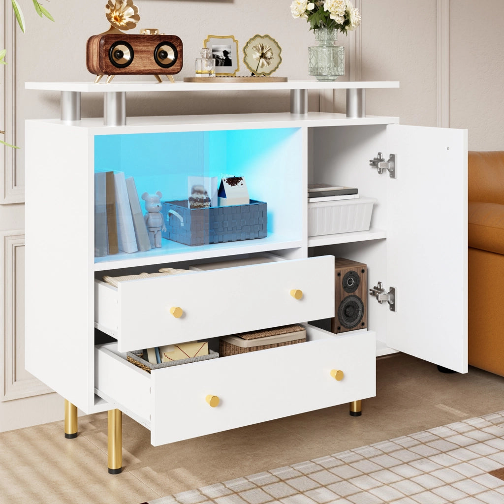 Credenza moderna bianca con ante in vetro, cassetti, illuminazione integrata e piedi rialzati