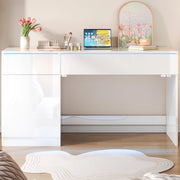 Scrivania moderna lucida 120 x 50 cm con LED, 2 cassetti e 1 anta, bianca
