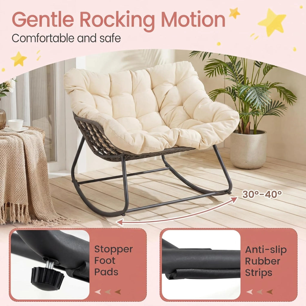 Sedia a Dondolo da Esterno e Interno, Poltrona Relax da Giardino in Rattan PE, con Cuscino Imbottito, Sedile Ampio e Antiribaltamento, per Salotto, Balcone, Terrazza, Portata 150 kg, Beige