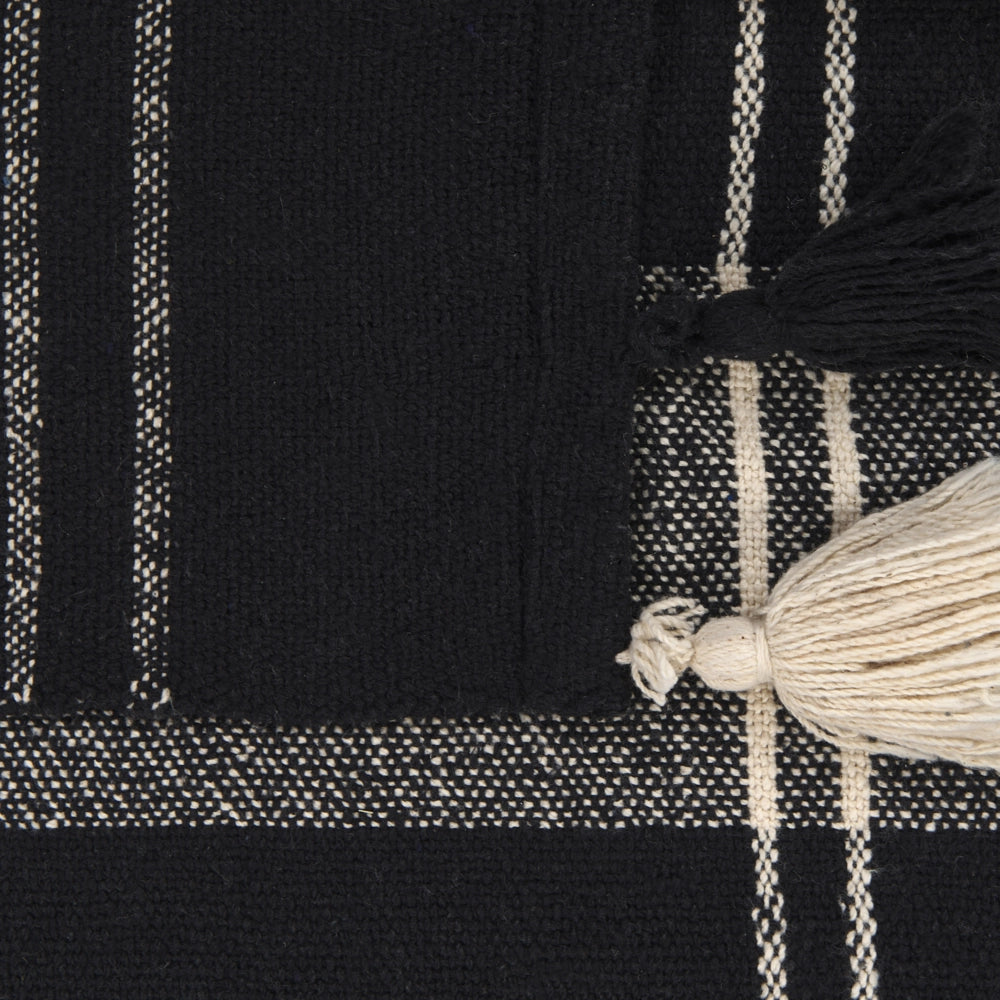 Coperta in cotone nero 130 x 170 cm Accessorio a scacchiera con frange decorative Fatto a mano