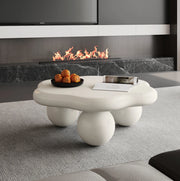 Tavolino da caffè 79x79x31 cm a forma di nuvola con gambe sferiche in MDF e plastica crema