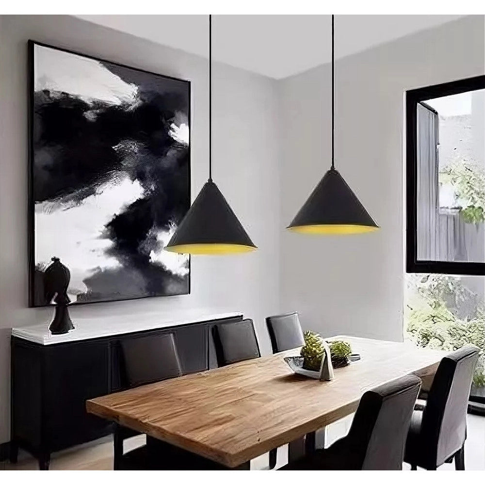 Trade Shop - Lampadario A Sospensione E27 Ferro Paralume Moderno Contemporaneo Cono Nero Oro 33351 -