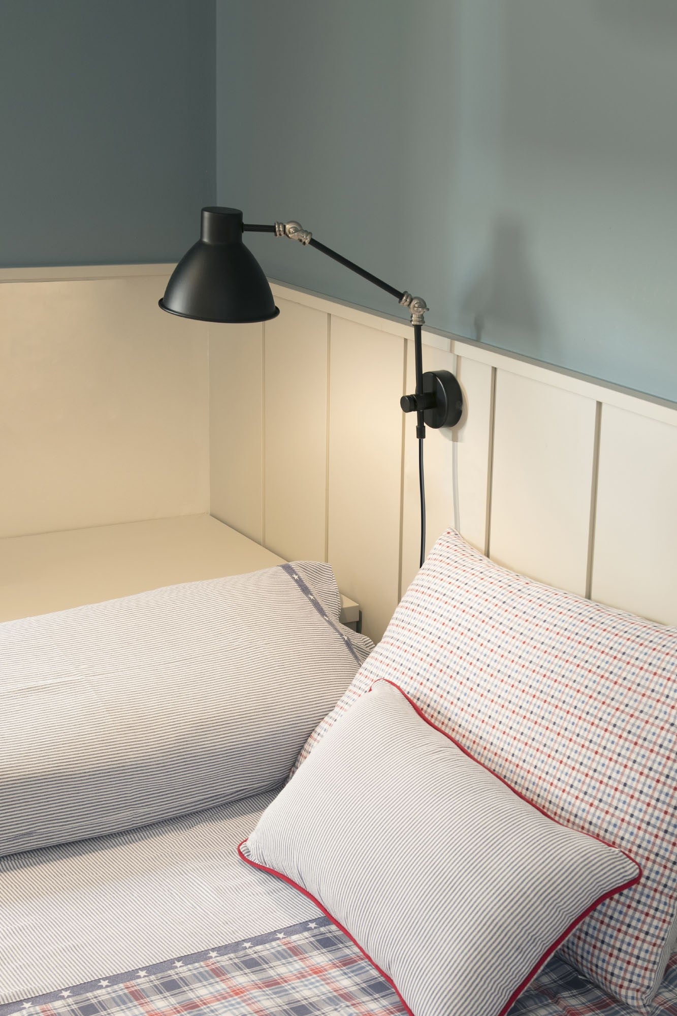 CELIA, Applique con Snodo per Interni, Faro Barcelona