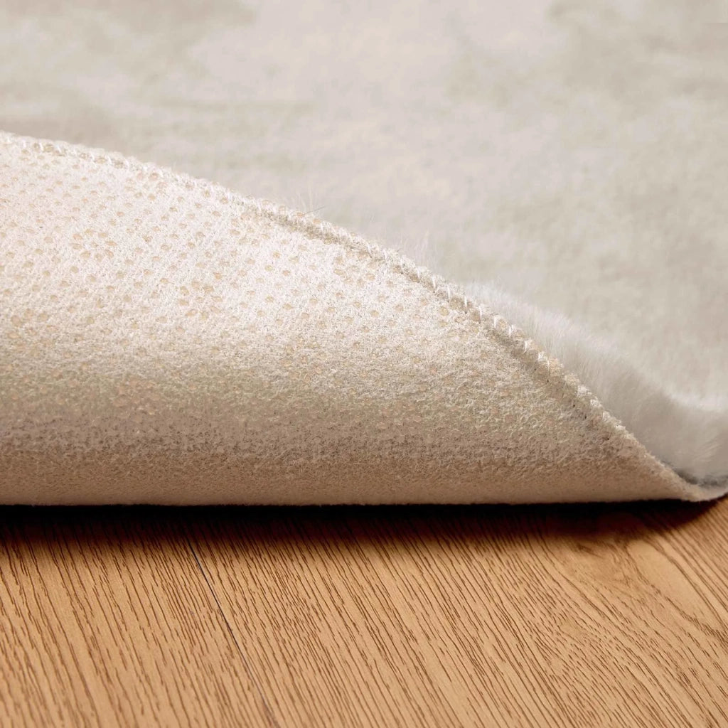 Tappeto antiscivolo in sintetica di coniglio OLITE Beige