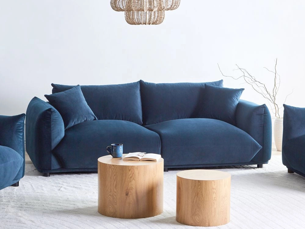 Divano in velluto blu scuro imbottito in poliestere a 3 posti con cuscini decorativi Divano da soggiorno