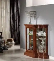 Vetrina Eva in legno massiccio di tiglio arte povera noce scuro