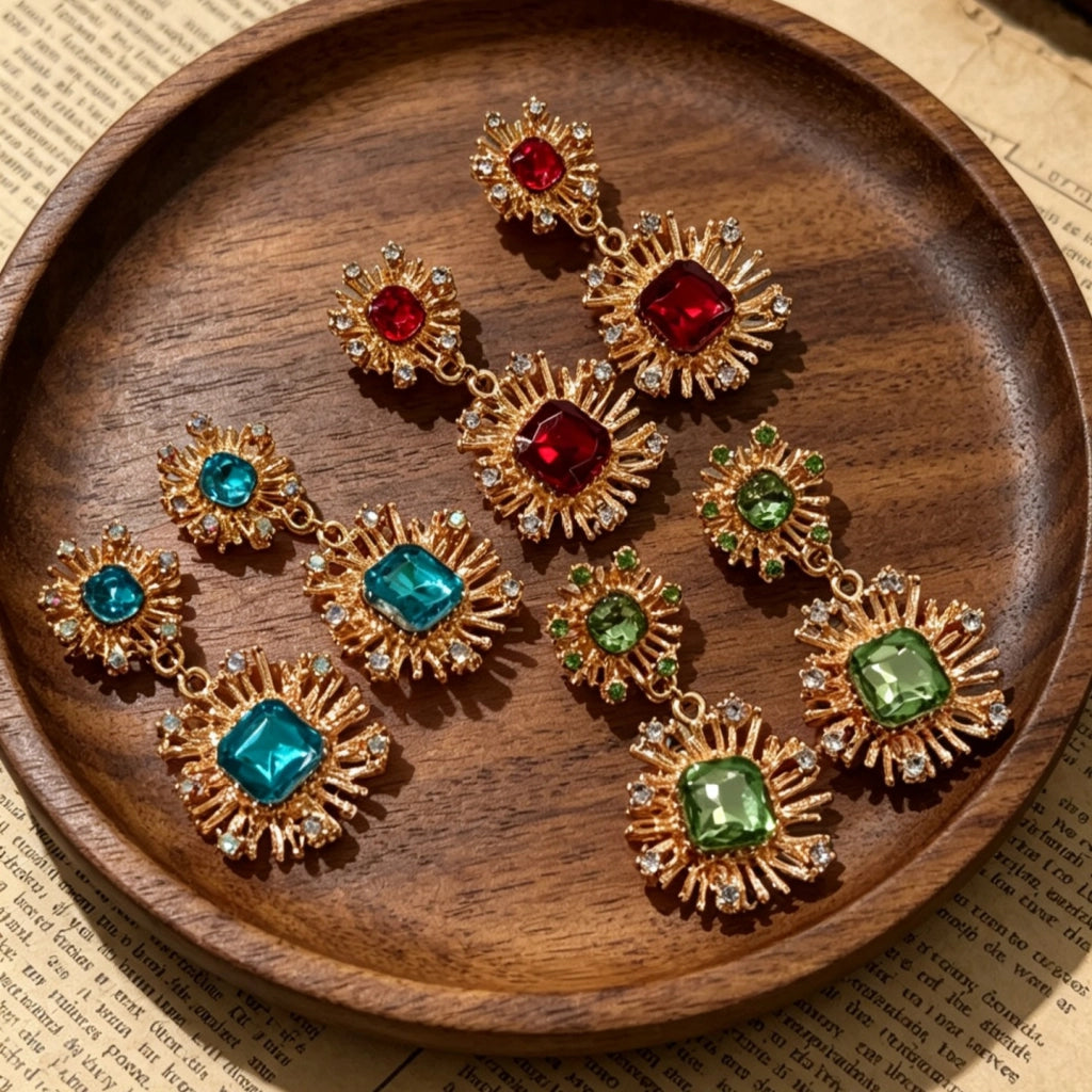 Orecchini a petalo in stile vintage con diamanti e cristalli