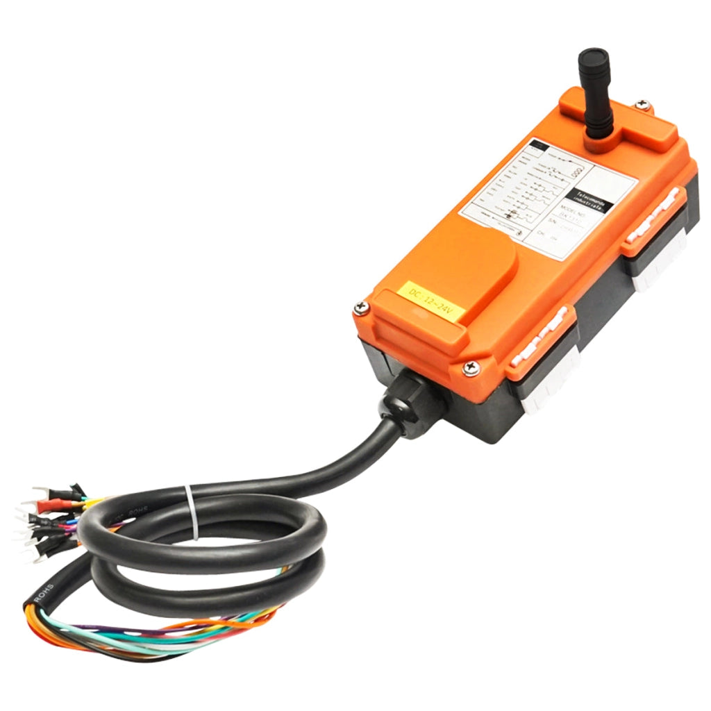Telecomando wireless per verricello di trattore forestale, 8 pulsanti, compatibile con impianti a 12V/24V.