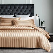Letto singolo 135 x 200 cm beige stoffa a righe copriletto di satino poliestere liscio con 1 cuscino di 80 × 80 cm