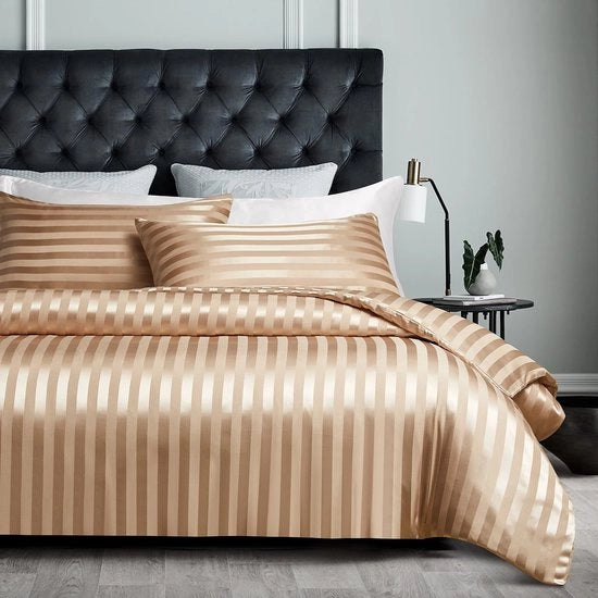 Letto singolo 135 x 200 cm beige stoffa a righe copriletto di satino poliestere liscio con 1 cuscino di 80 × 80 cm