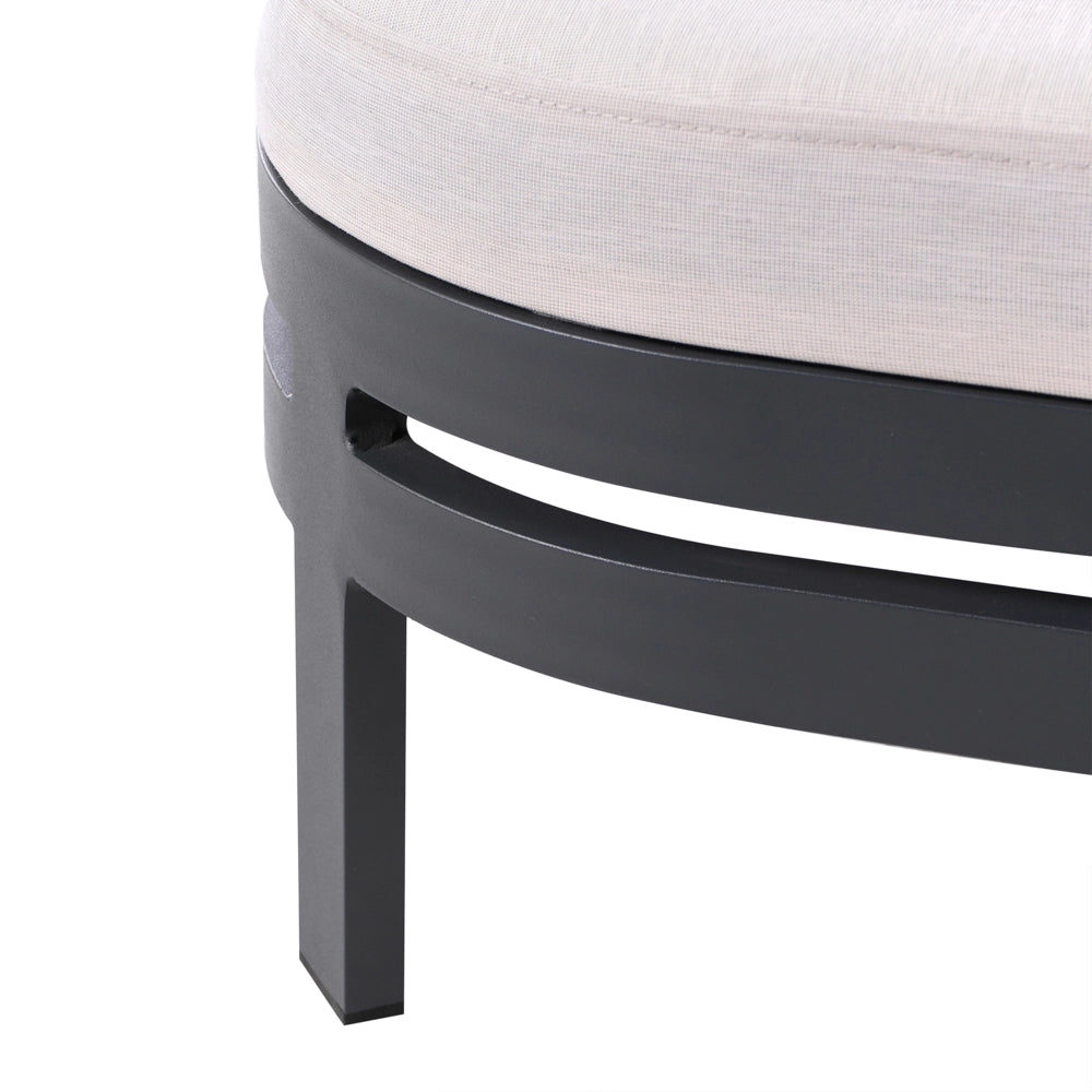 Lettino da giardino moderno reclinabile con struttura in metallo Beige chiaro stile moderno