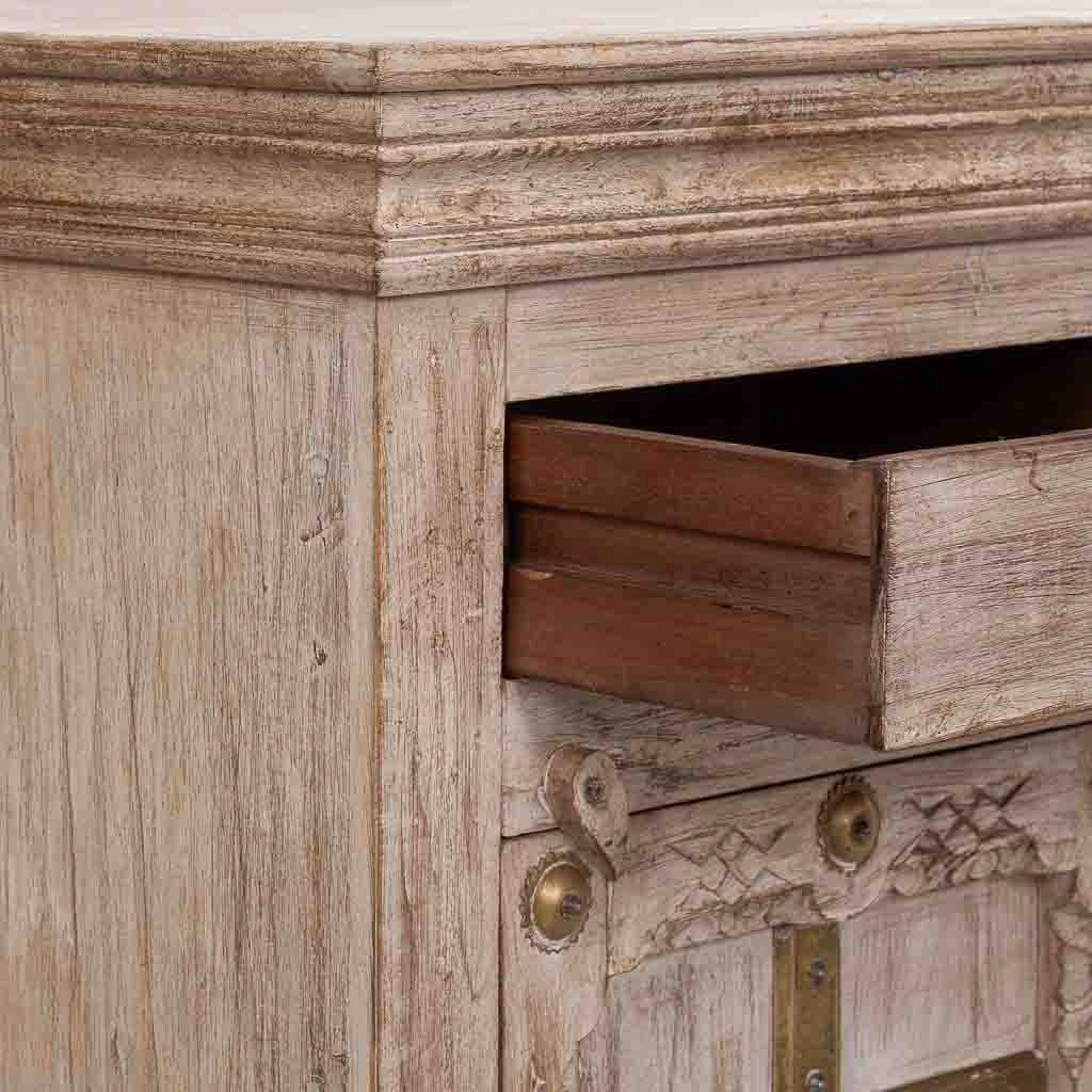 Comodino in legno beige fatto a mano, 53x45x66h cm