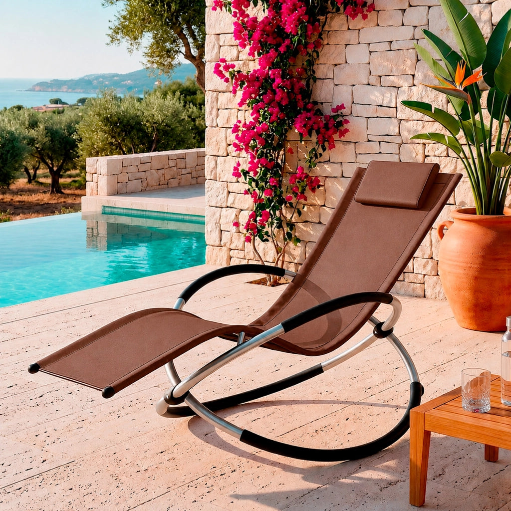 Poltrona Dondolo Reclinabile Da Giardino Con Poggiatesta Removibile In Textilene Traspirante Telaio Metallo Relax Outdoor 73 x 150 x 93 Cm Marrone