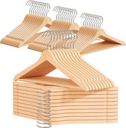 Hanger per abito in legno - Made in UE - hanger per abito in legno per la tua veste - gancio 360° ruotabile - fori in spalla - Hangers Abiti (50, naturale)