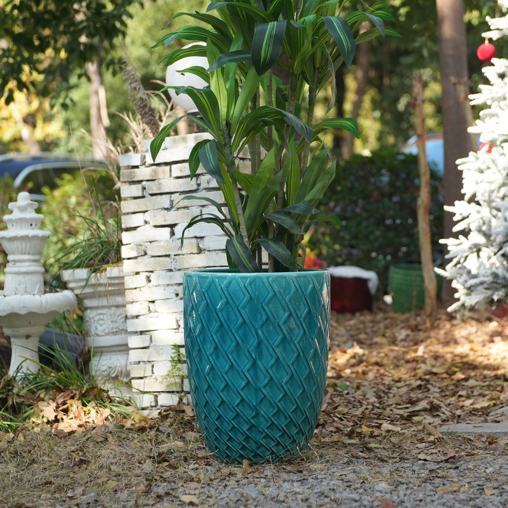 Fioriera a più livelli in ceramica artigianale con smalto lucido azzurro ciano e motivo a rombi 42 × 54 cm
