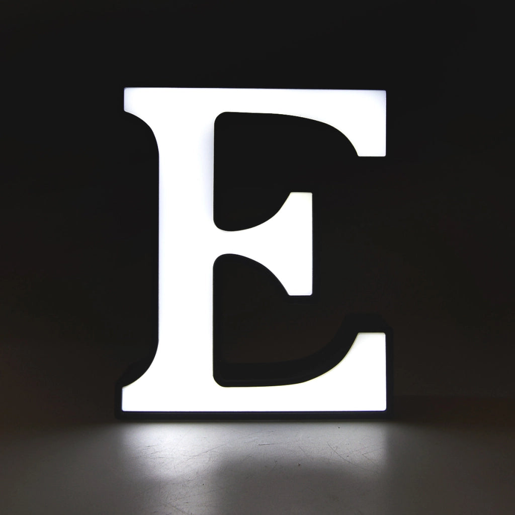 DECORAZIONE LUMINOSA LED A BATTERIA LETTERA E - IDEALE PER EVENTI COMPLEANNI E DECORAZIONI PER LA CASA