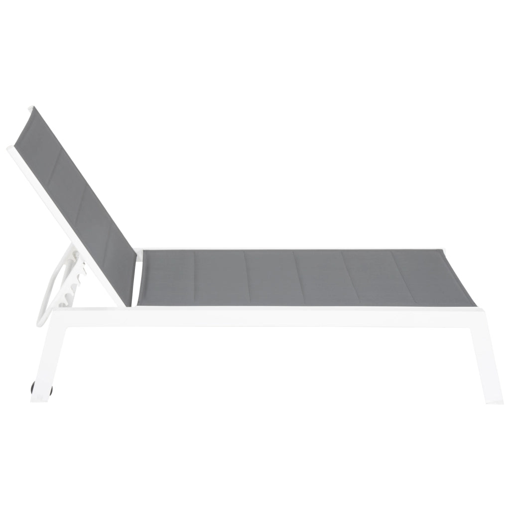 Set di 2 lettini BARBADOS in textilene grigio eTavolino - alluminio bianco