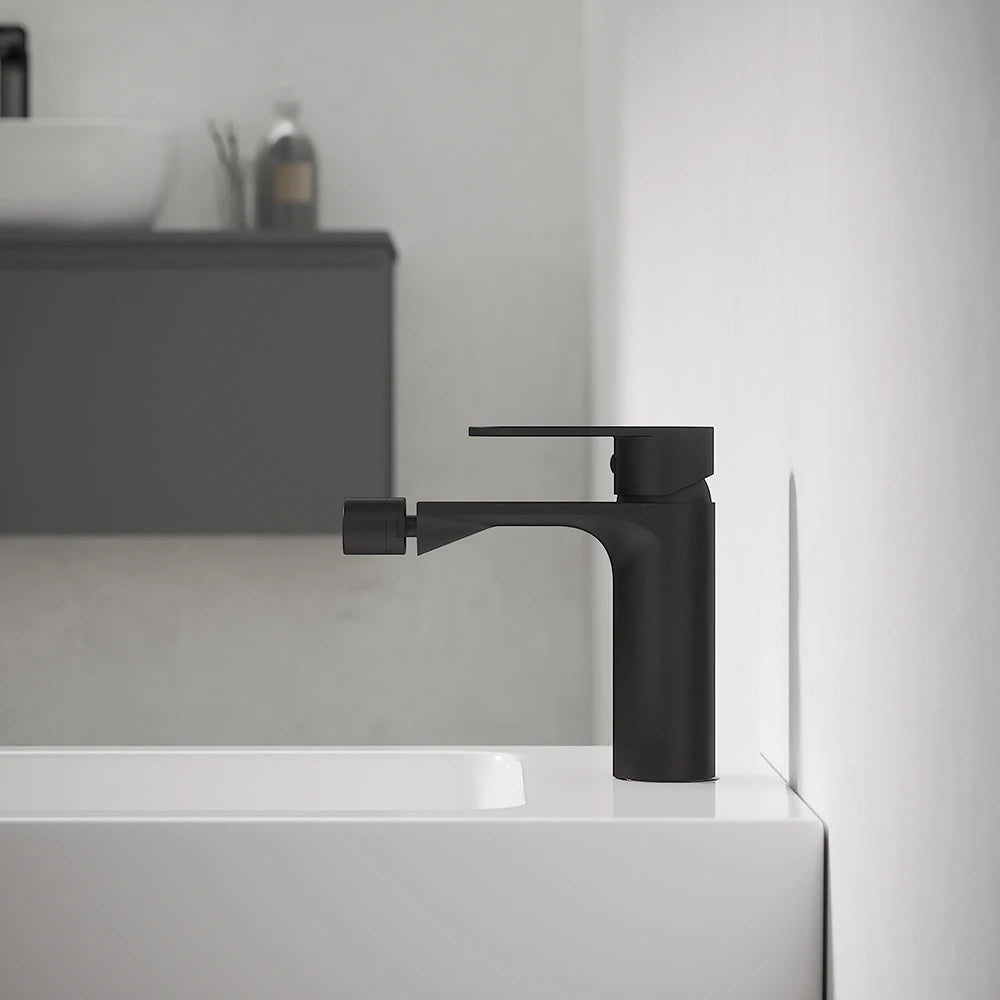 Set miscelatori: lavabo ad incasso bidet senza scarico e incasso doccia monocomando nero opaco | Kerry