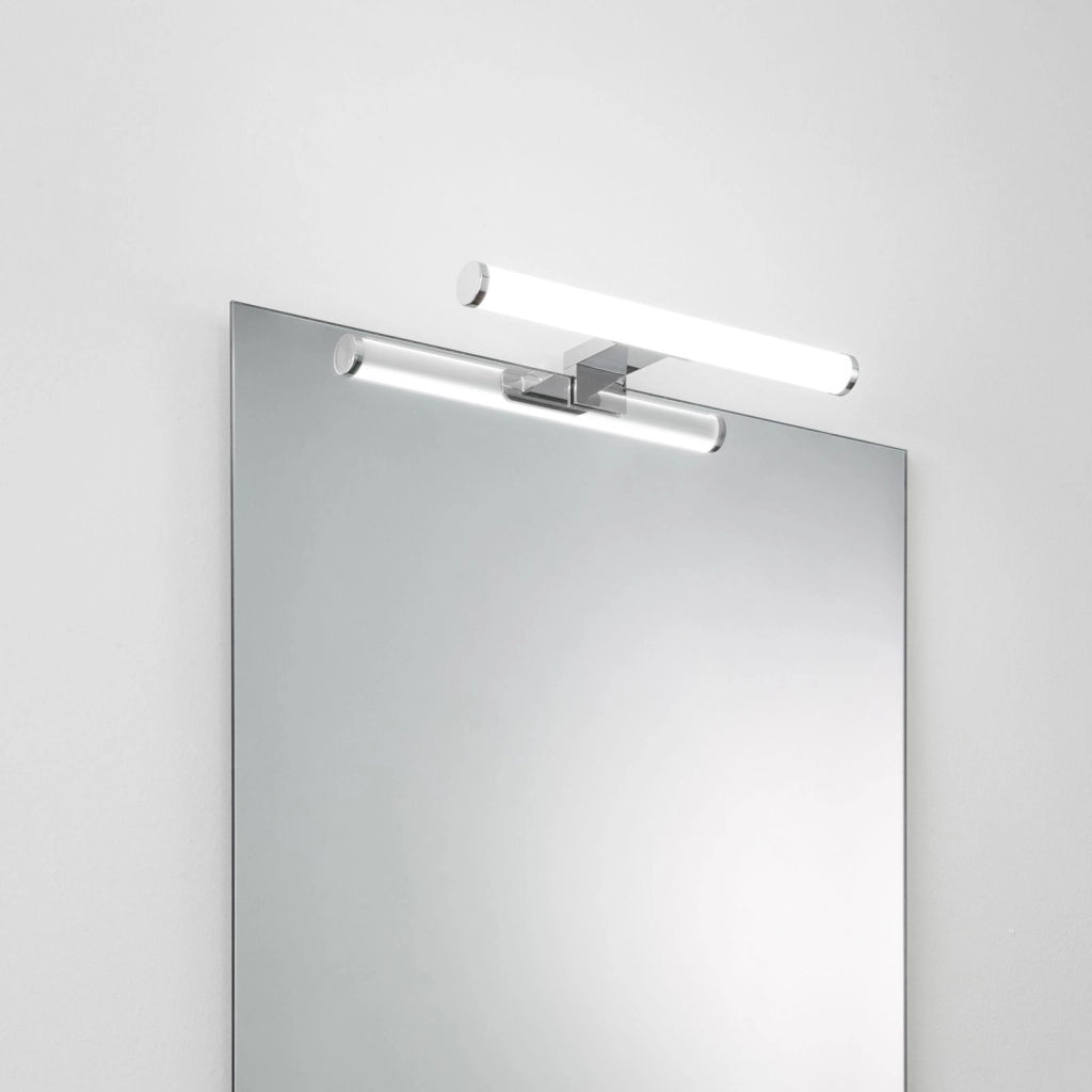 APPLIQUE LED YACHT CROMO FISSAGGIO PARETE E SPECCHIO 5W 600LM 3000K IP44 30X9,6X4,45CM