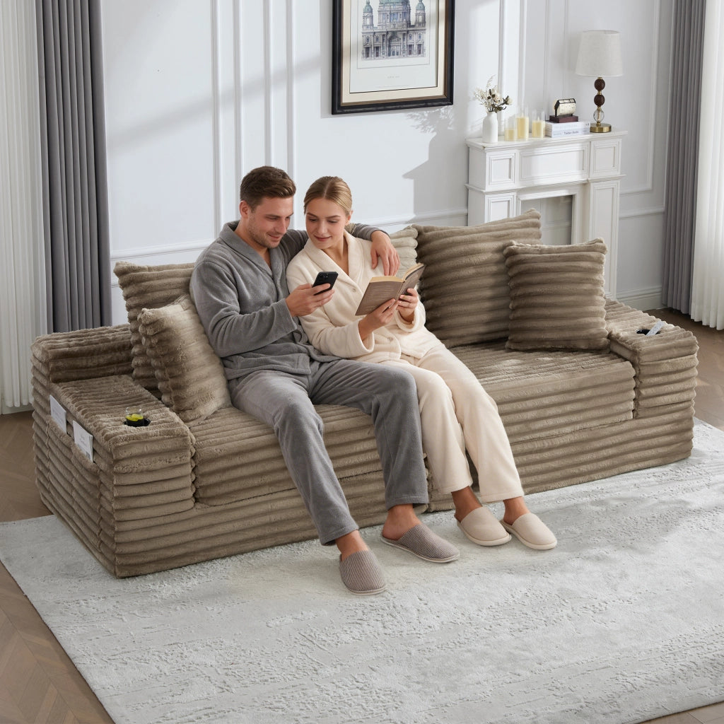 Divano letto componibile in tessuto a coste con schienale alto, cuscini, tasche laterali e portabicchieri, khaki