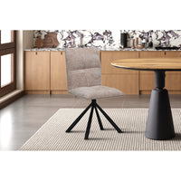 Sedia da pranzo girevole DANIEL – Tessuto color sabbia – Piedi in metallo nero – Stile design/industriale