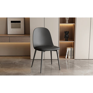 Sedia ''JASMON'' cuscino in PU Nero, dimensioni H81 x L51 x P44, ideale per la tua cucina o sala da pranzo.