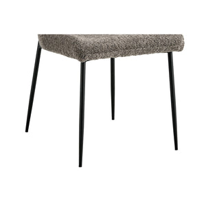 Sedia rivestita in Bouclé per sala da pranzo colore Sabbia. Collezione LISE