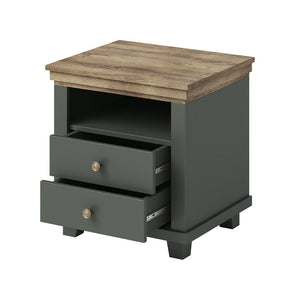 Camera da letto ASSIA: Armadio 200cm, Letto 180x200, comò, comodini. Colori verde kaki e quercia.