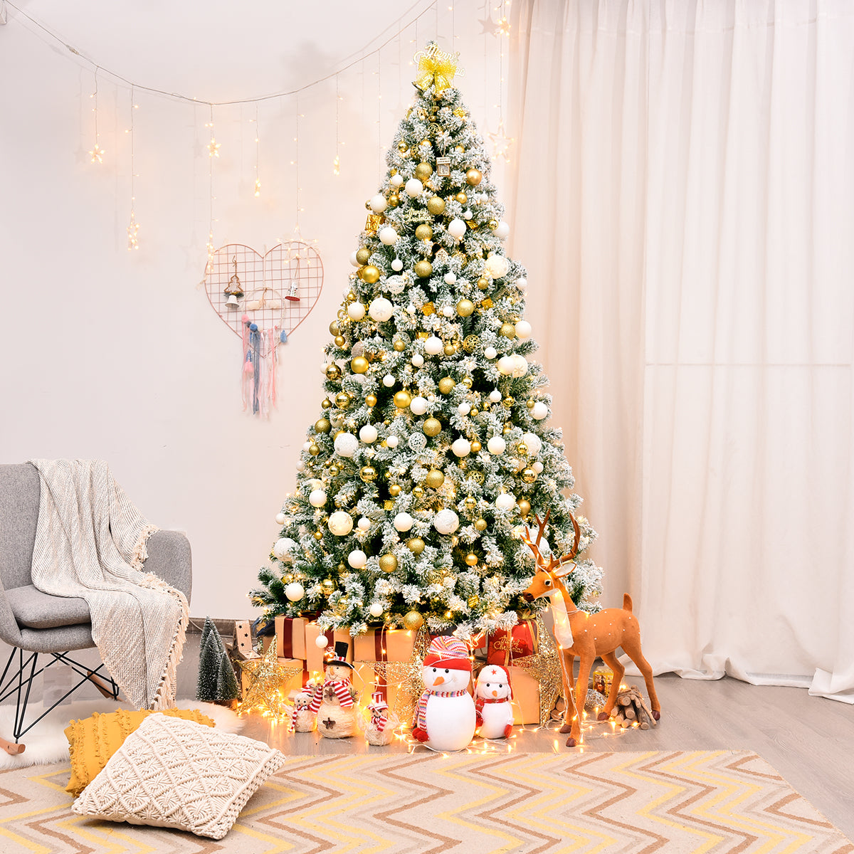 Albero di Natale artificiale 230cm con cerniera e 550 luci LED, Pino innevato illuminato con 1346 rami e base-Alberi di Natale