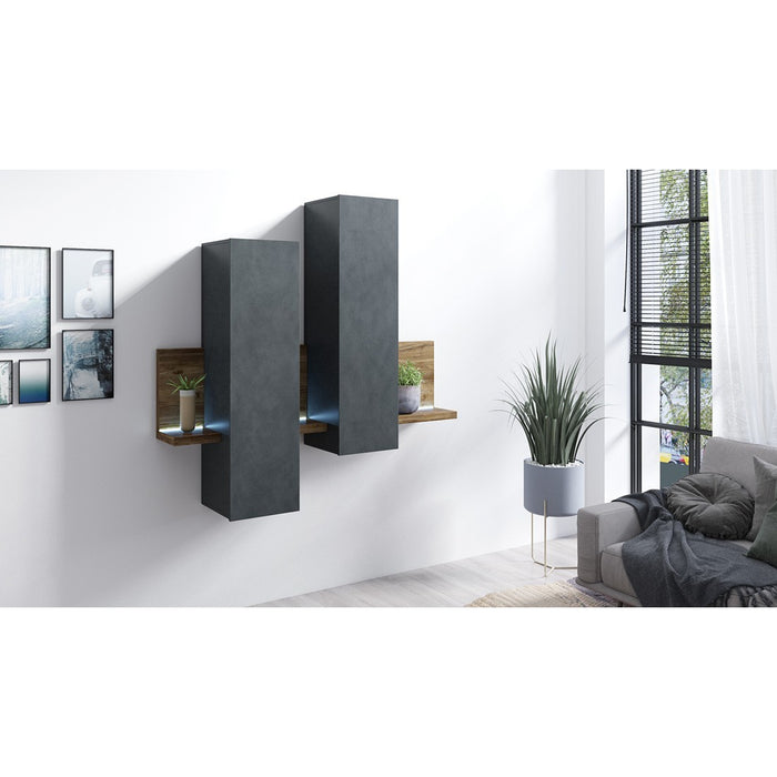 Composizione murale con LED. Colori grigio e quercia scura. Collezione BERGAMO.