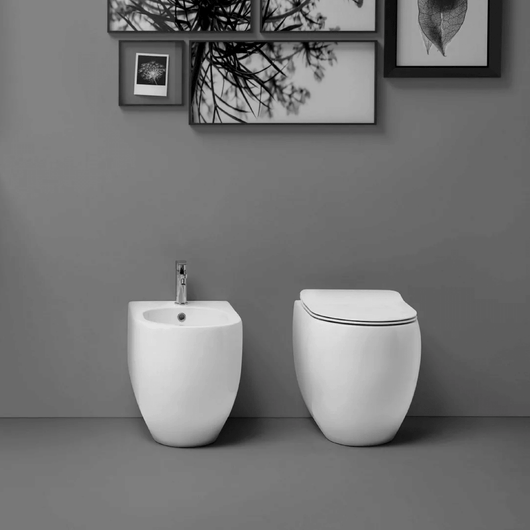 Coppia Di Sanitari Kerasan Da Terra Filo Muro Bianco Lucido "Flo 52"