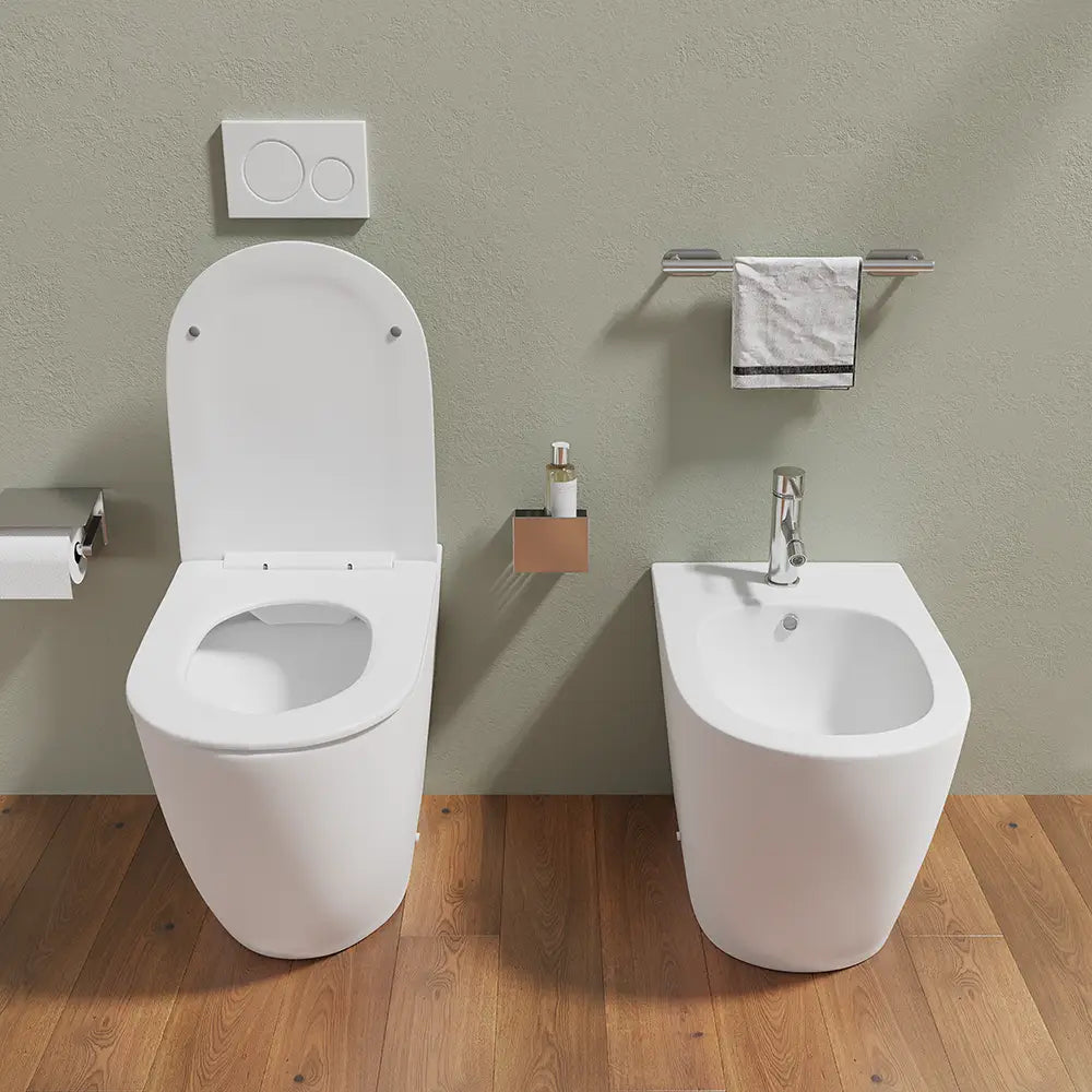 Sanitari filomuro in ceramica bianco opaco vaso rimless con copriwc soft-close e bidet | Europa