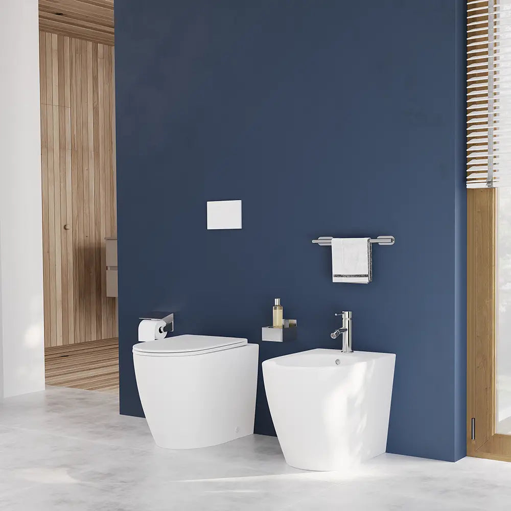 Coppia di sanitari filomuro ceramica bianco opaco vaso rimless copriwc soft-close e bidet | Europa Small