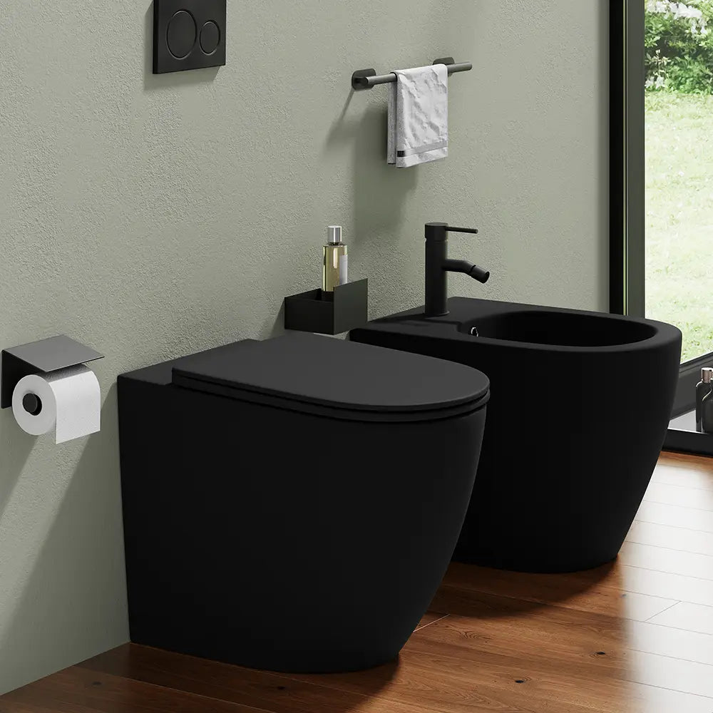 Sanitari filomuro in ceramica nero opaco vaso rimless con copriwc soft-close e bidet | Europa