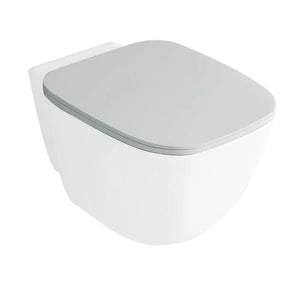 Coppia sanitari filomuro Rak serie One in ceramica con copriwc soft-close