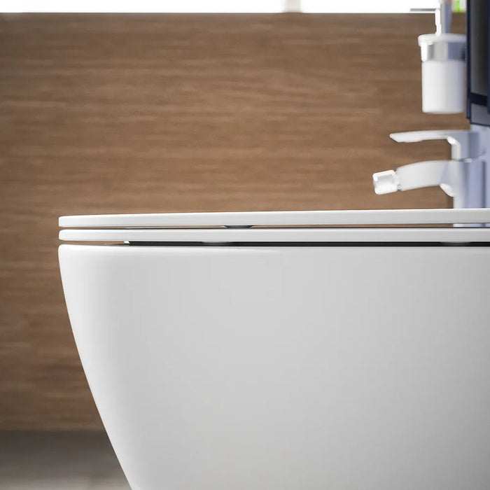 Sanitari sospesi in ceramica bianco lucido vaso tornado silent flush sedile soft-close e bidet | Parigi