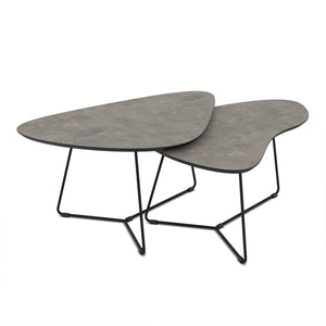 Coppia tavolini da salotto con piano colore cemento e base metallo nera Tussey