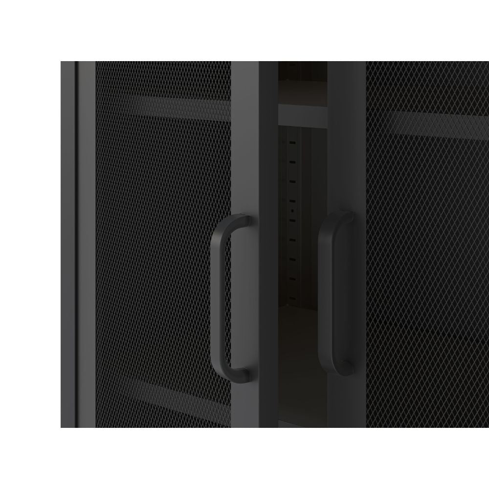 Credenza alta in metallo Diora nero con 2 ante reticolate e 3 ripiani – Design industriale, anima versatile