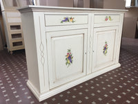 Credenzone in legno bianco invecchiato con decori misura l.177 p.48 h.110