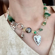 Collana fatta a mano con ciottoli verdi e cristalli, regalo di Natale per donna