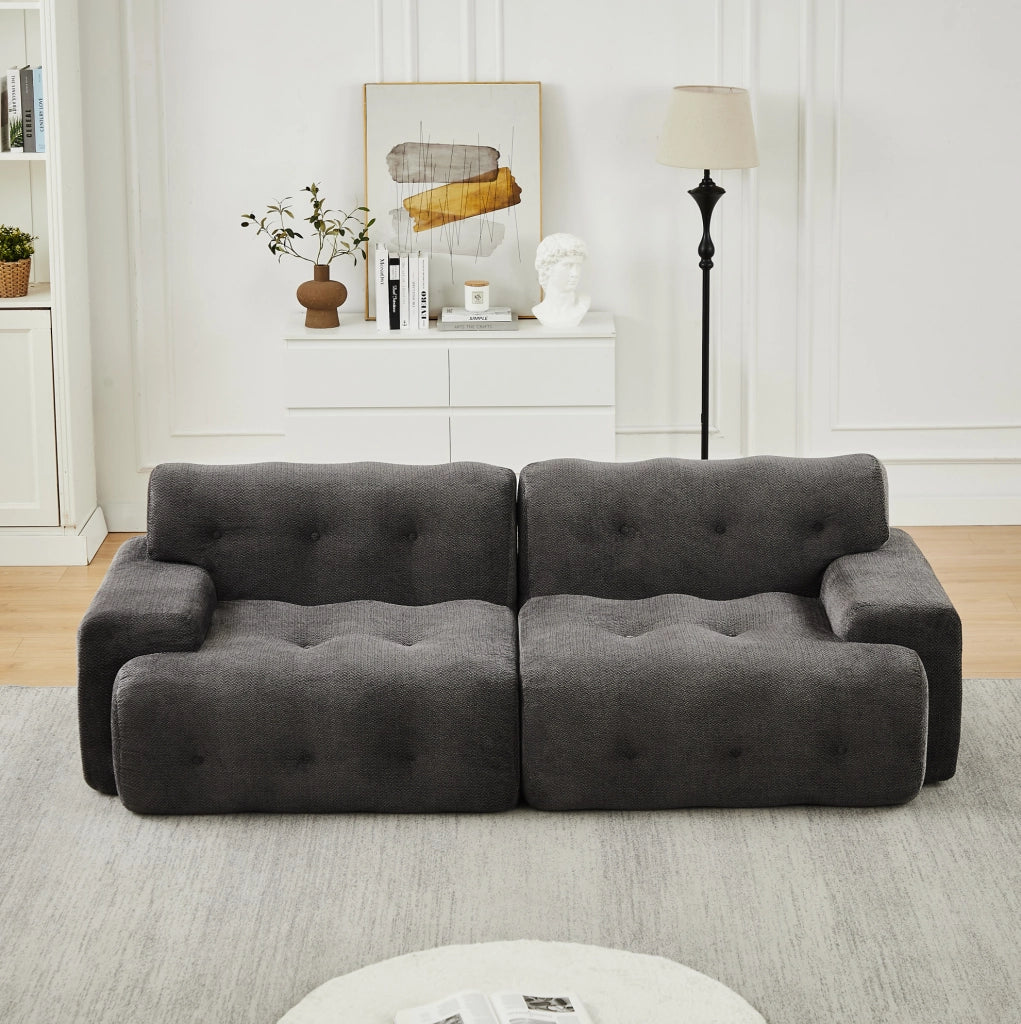 Divano a 2 posti 224 x 104 x 66 cm grigio; ampi braccioli; tessuto chenille