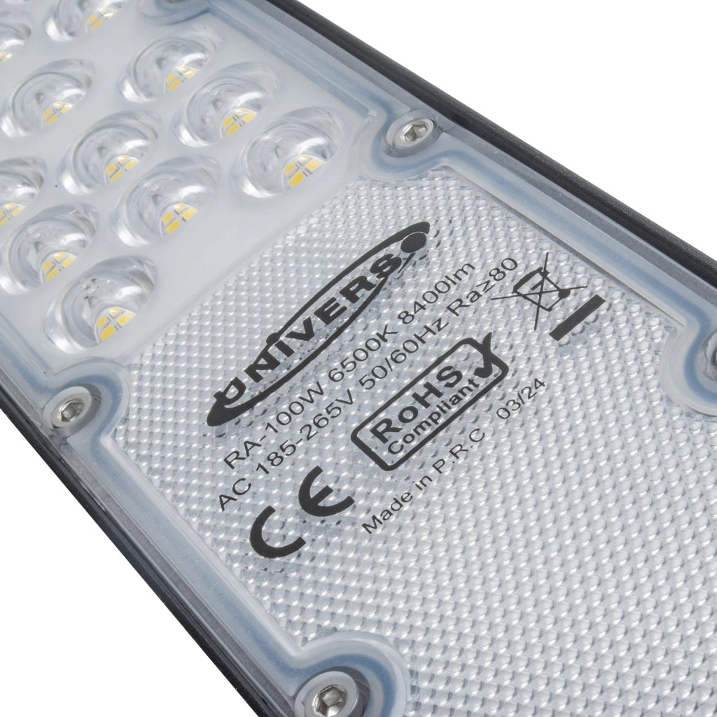 Faro armatura stradale SLIM IP65 lampione LED 100W basculante inclinabile 90 gradi luce esterni viale giardino 8400lm 230V