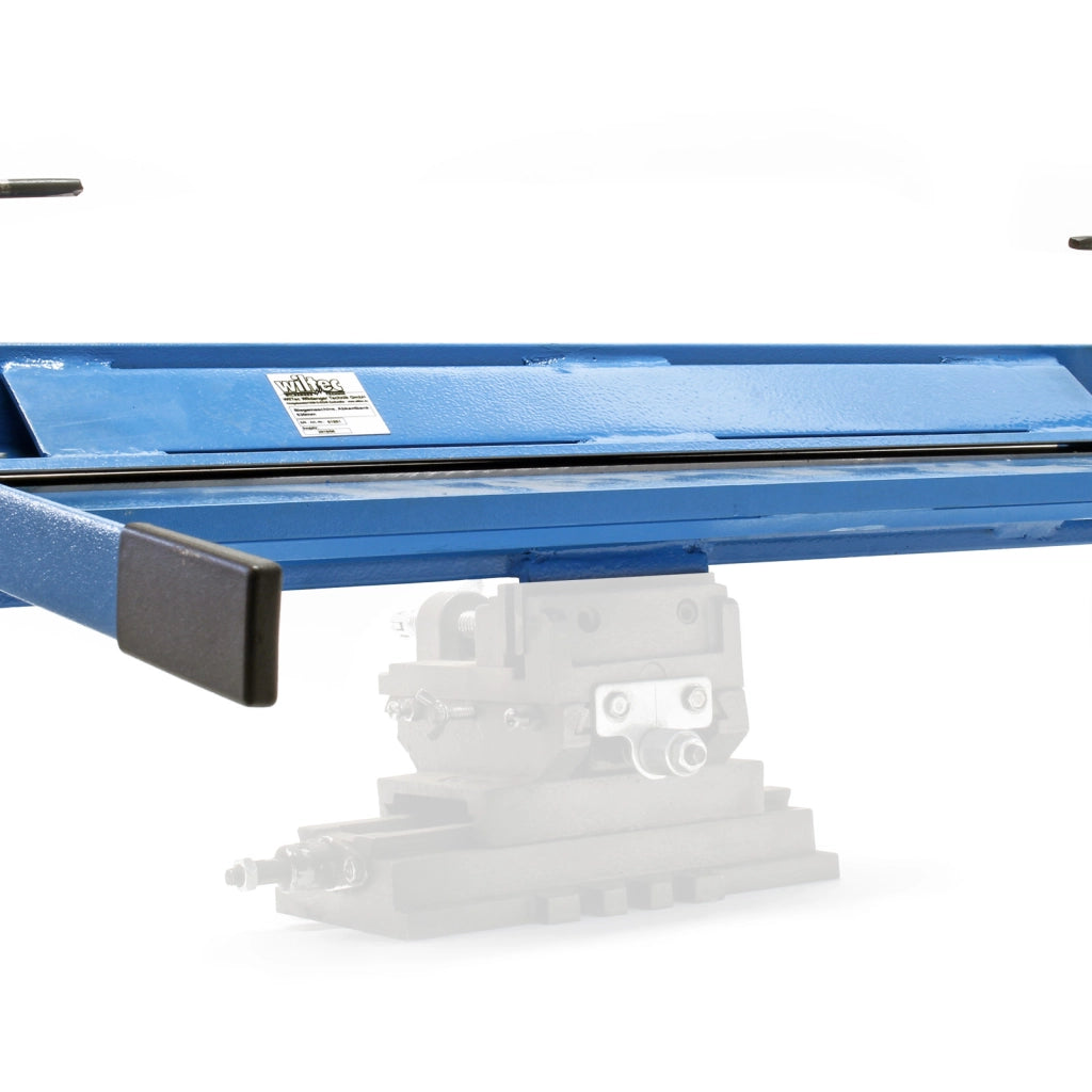 Piegatrice per lamiera 550 mm con angolo di piegatura max 135° e capacità di piegatura di 1mm