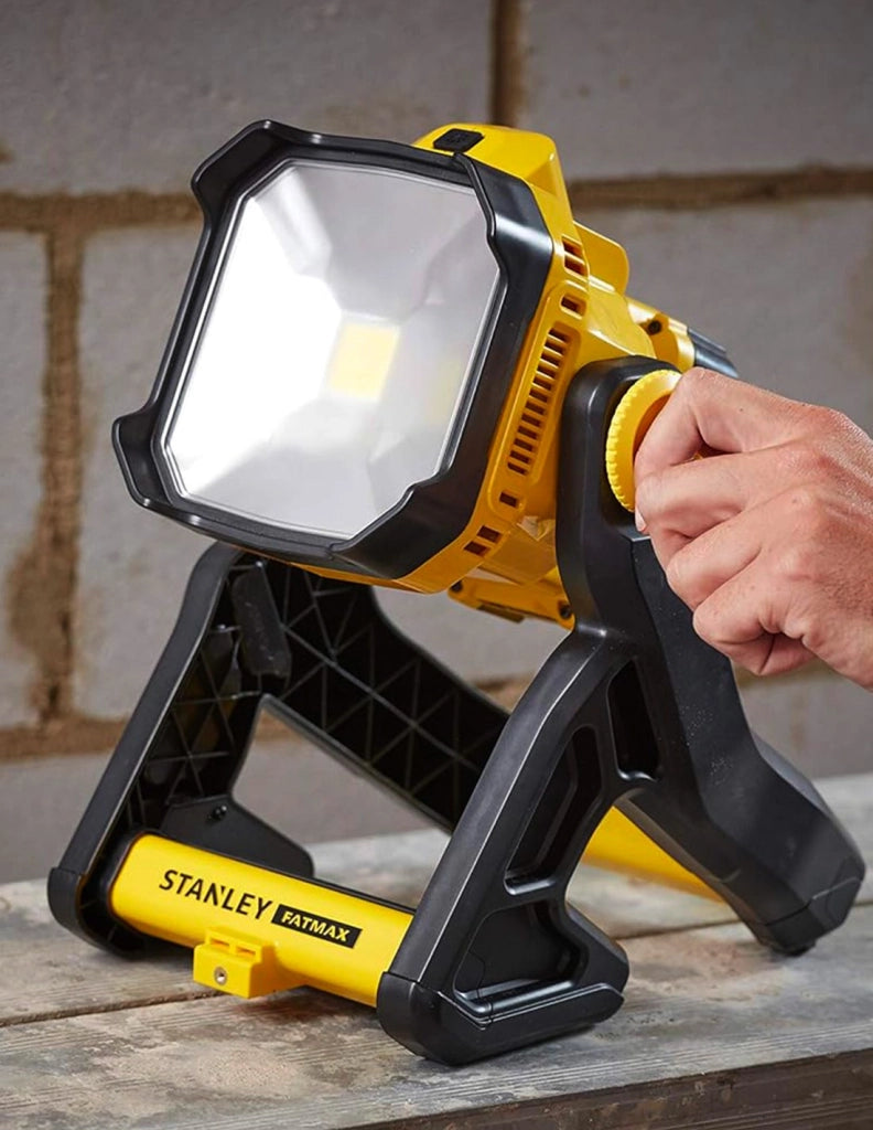 Faro LED STANLEY FatMax SFMCL030B (Solo corpo)