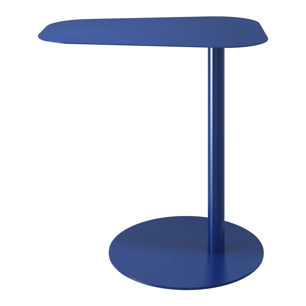 Tavolino Laterale Nastätten in Metallo con Piano di Appoggio Trapezoidale - Blu Scuro [en.casa]