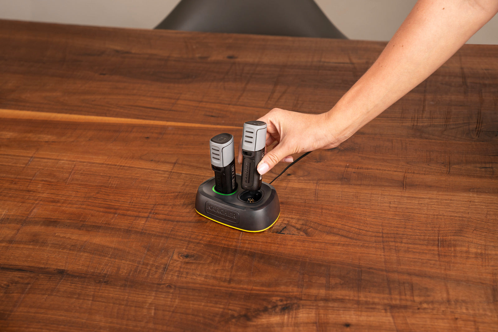 KARCHER Fast Charger Duo Battery Power 4 V - Piattaforma batteria: Piattaforma batteria a 4 V