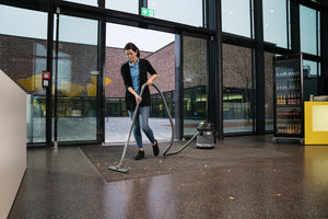 KARCHER Bidone aspiratutto Professionale NT 27/1 - Portata aria: 72 l/s - Aspirazione: 249 / 24.9 mbar / kPa - Capacità del contenitore: 27 l