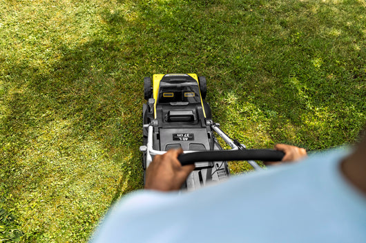 KARCHER Rasaerba a batteria LMO 4-18 Dual - Piattaforma batteria: Piattaforma Battery Power+ 18 V  - Larghezza di taglio: 37 cm - Altezza di taglio: 25  65 mm